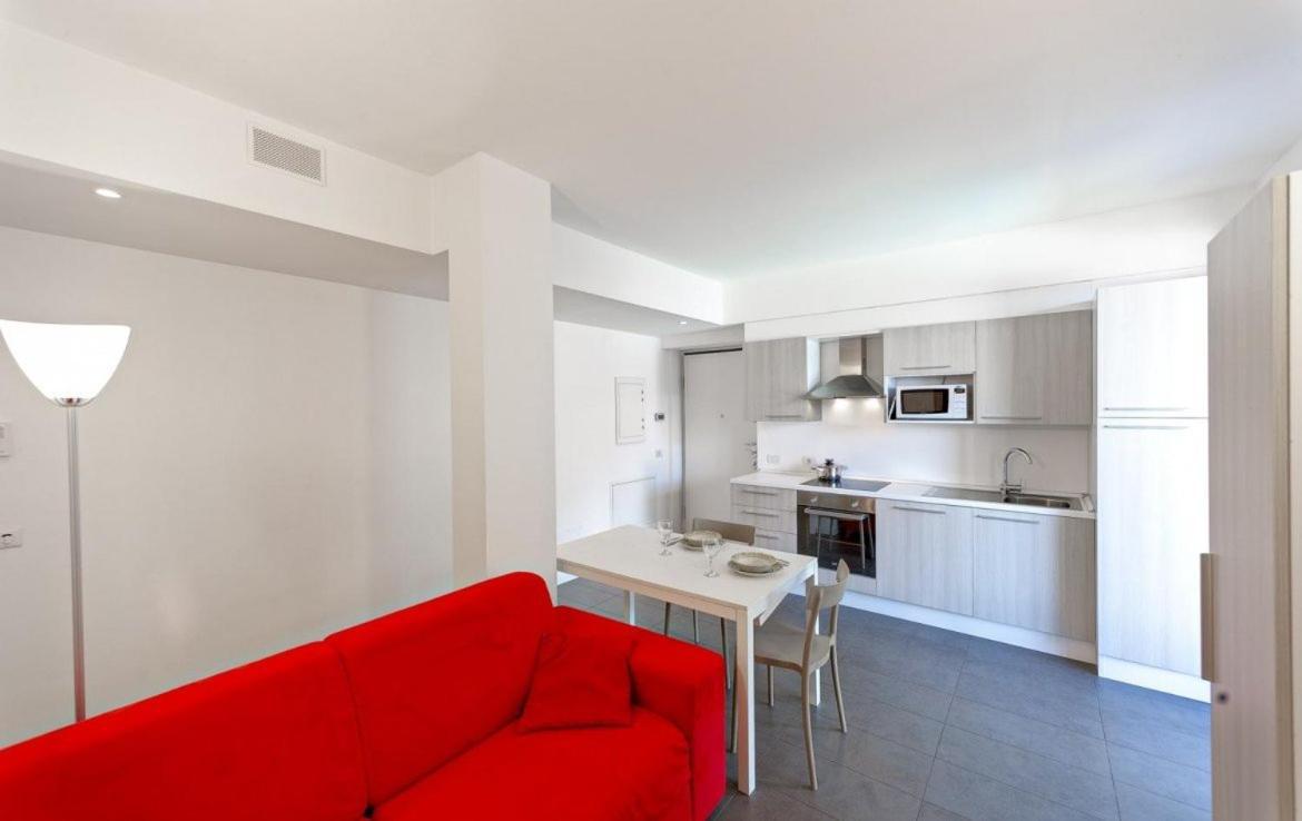 Modern Apartments Lake View With Pool Musso Exterior photo