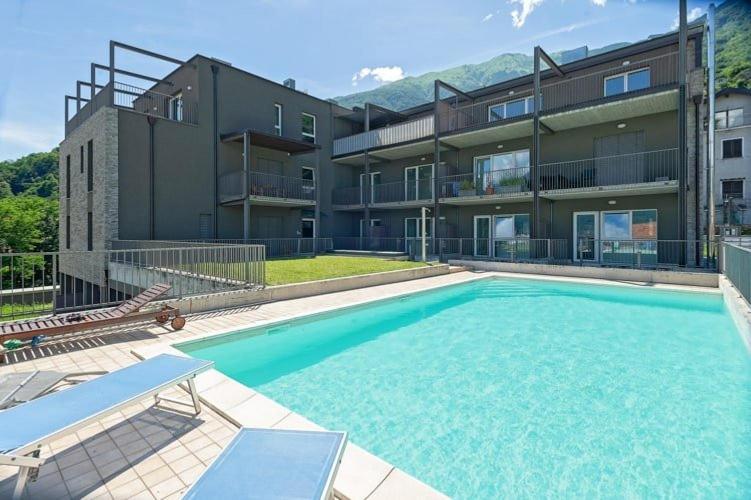 Modern Apartments Lake View With Pool Musso Exterior photo